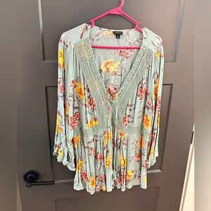 Torrid Women's Floral Blouse - Mint Green and Yellow